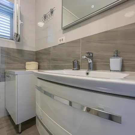 Lisinski Apartman Crikvenica