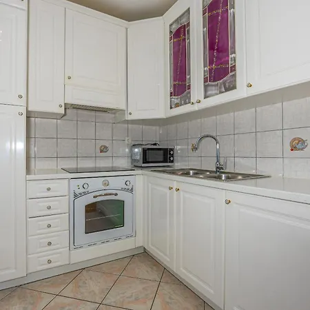 Lisinski Apartment